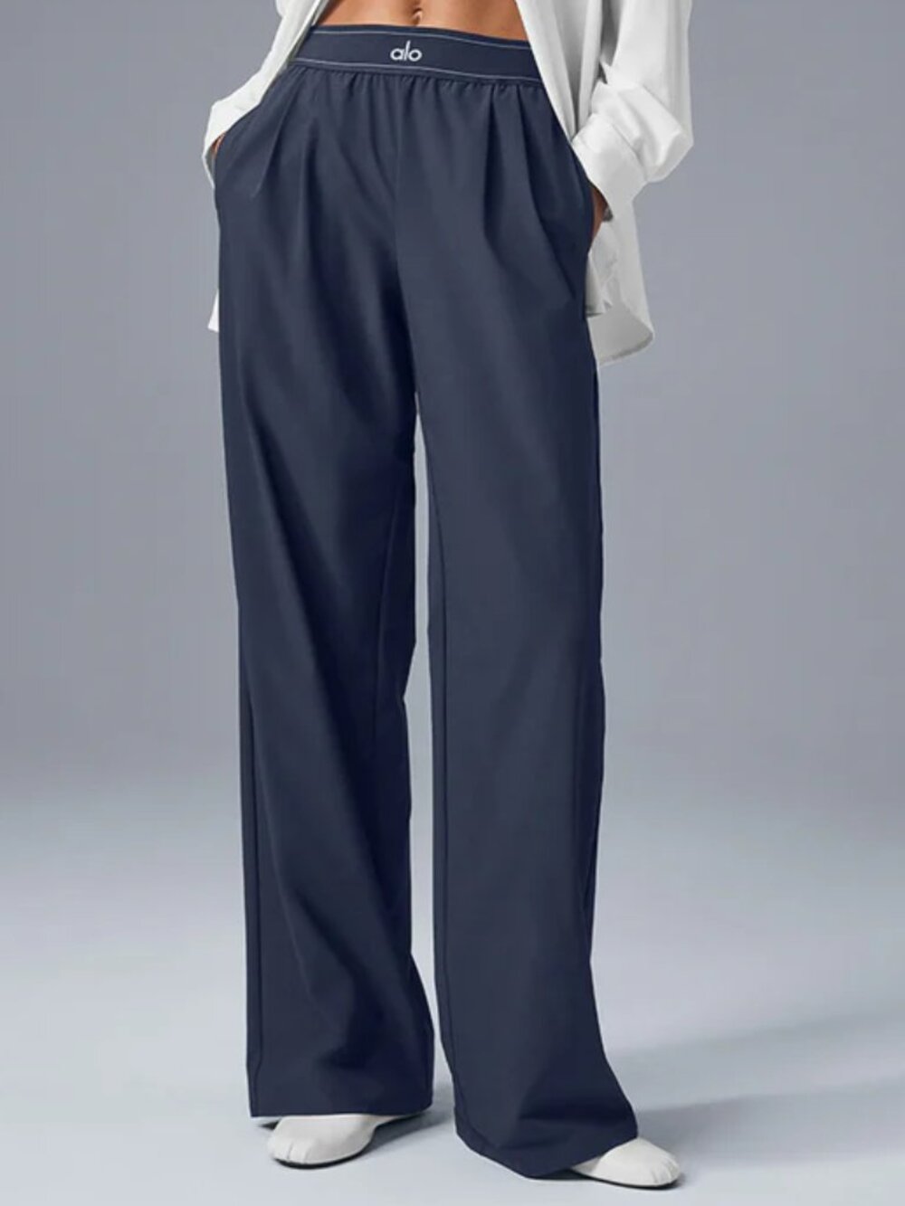 Authentic Alo Yoga 💗 Navy Blue Suit Pants 😚Women's Classic Fit NWT (Regular)